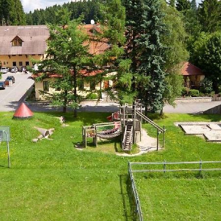 Hotel-Gasthof Zum Suessen Grund Albstadt Bagian luar foto