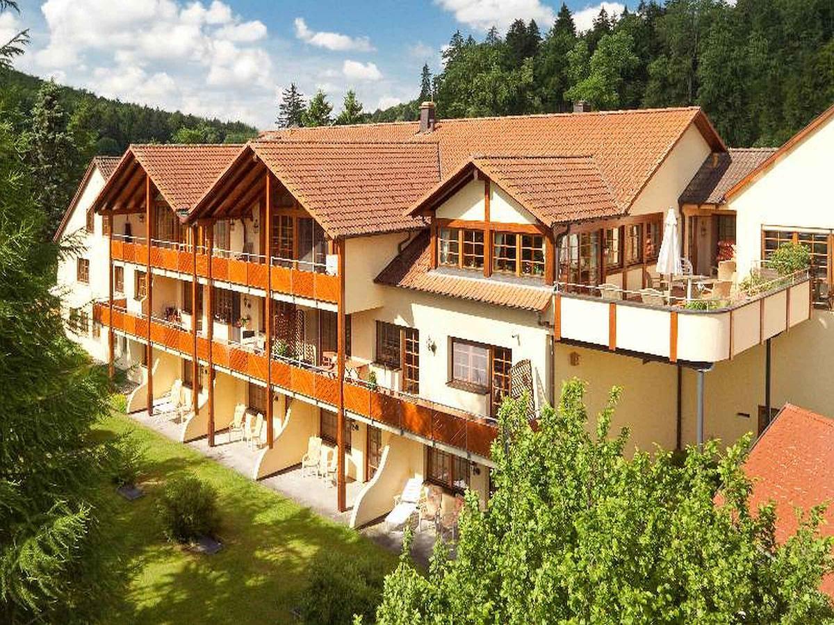 Hotel-Gasthof Zum Suessen Grund Albstadt Bagian luar foto