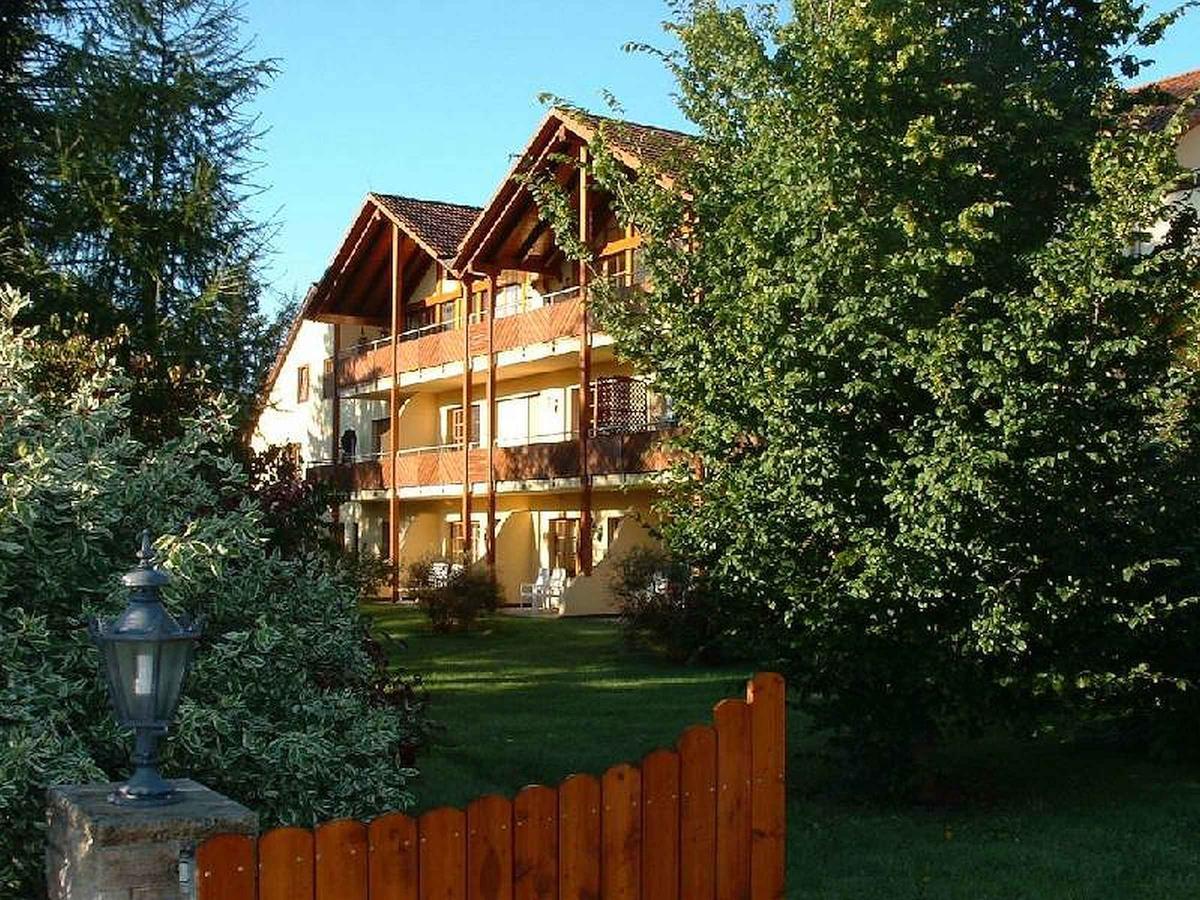 Hotel-Gasthof Zum Sussen Grund Albstadt Bagian luar foto